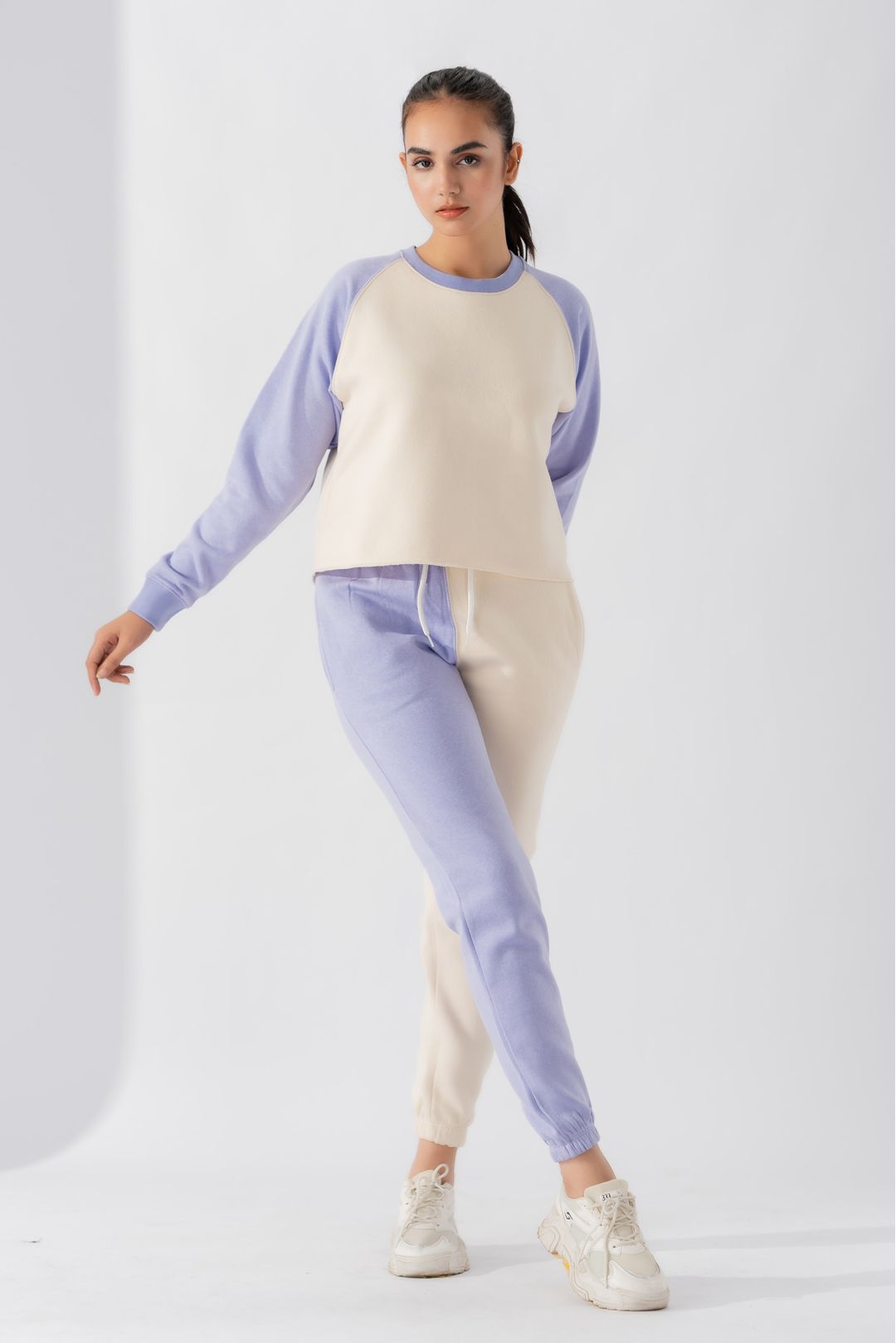 WOMEN SHORT BODY TRACKSUITE